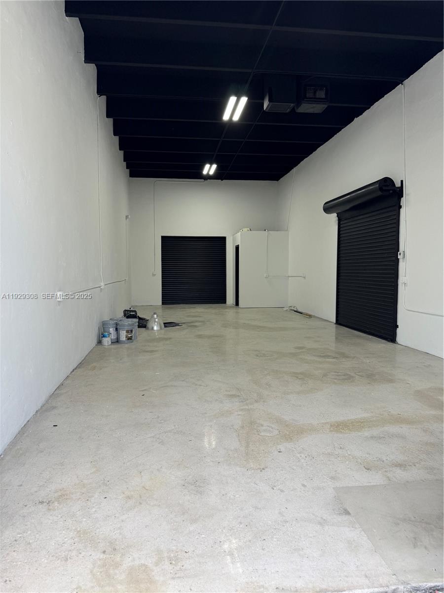 See details / sq. ft. $ 2025-12-11 0 Photo