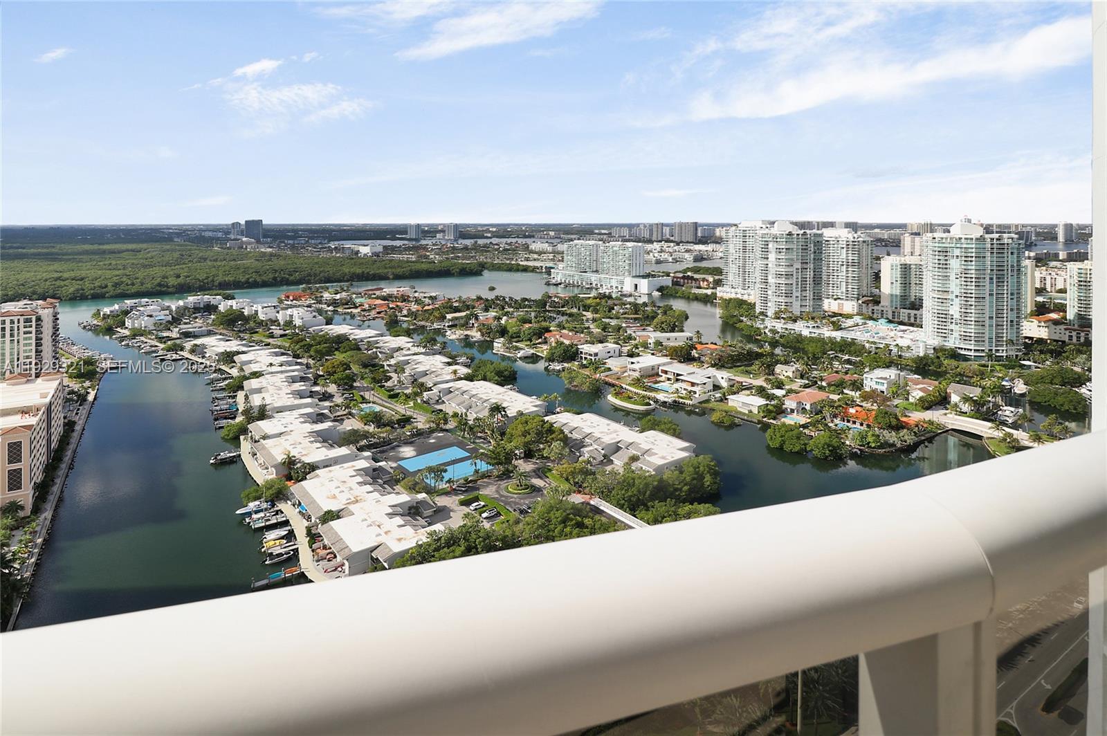 Ver detalles 3005 2 / 2 1435 sq. ft. $ 2025-12-11 0 foto