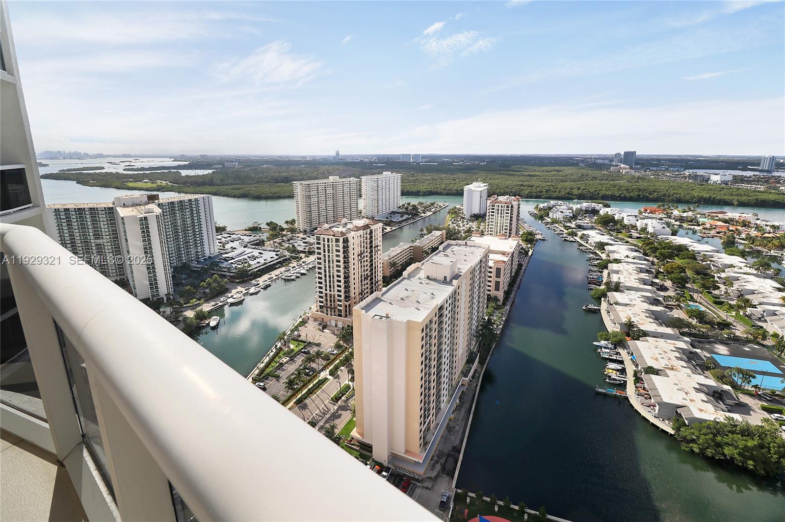 Ver detalles 3005 2 / 2 1435 sq. ft. $ 2025-12-11 0 foto