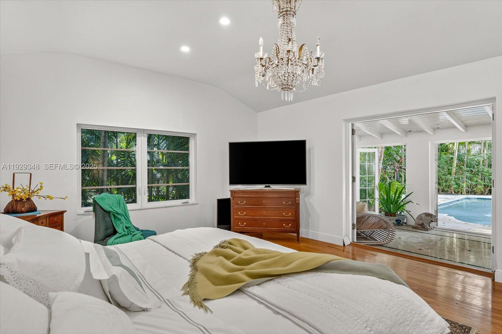 See details / sq. ft. $ 2025-12-11 0 Photo