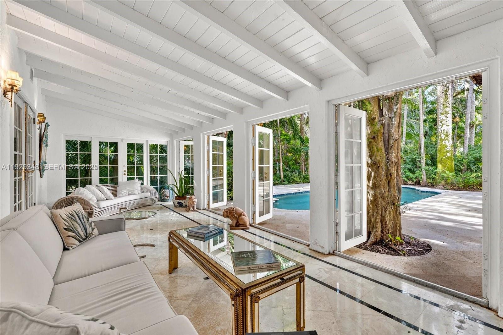 See details / sq. ft. $ 2025-12-11 0 Photo