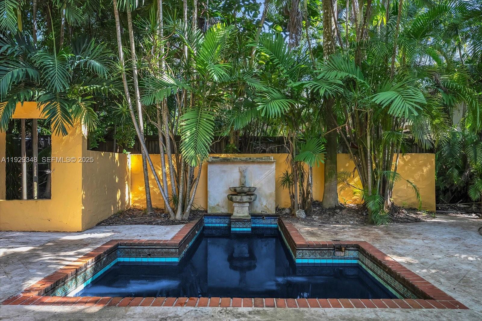 See details / sq. ft. $ 2025-12-11 0 Photo