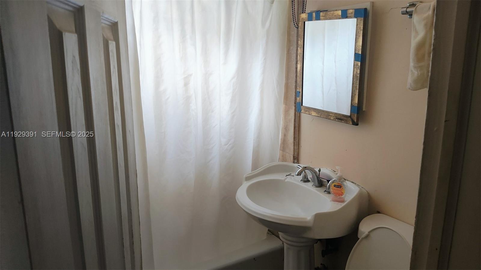   /  1271 sq. ft. $ 2025-12-11 0 Photo