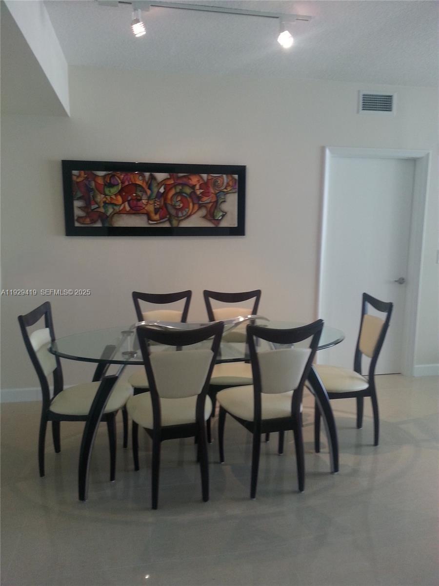 Photo of #827, Aventura, Florida, 33180 -