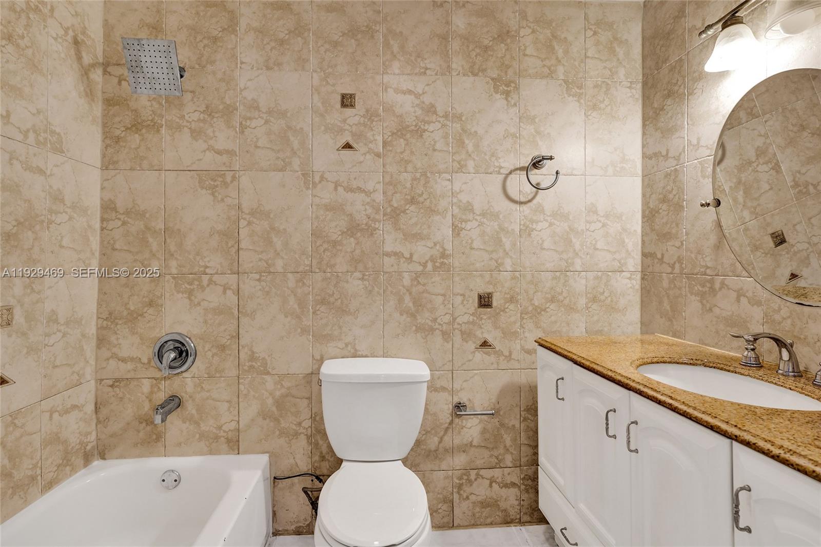 See details / 2557 sq. ft. $ 2025-12-11 0 Photo