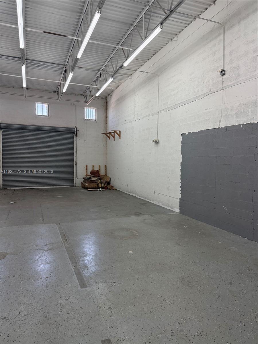 Unit 2  /   sq. ft. $ 2025-12-11 0 Photo