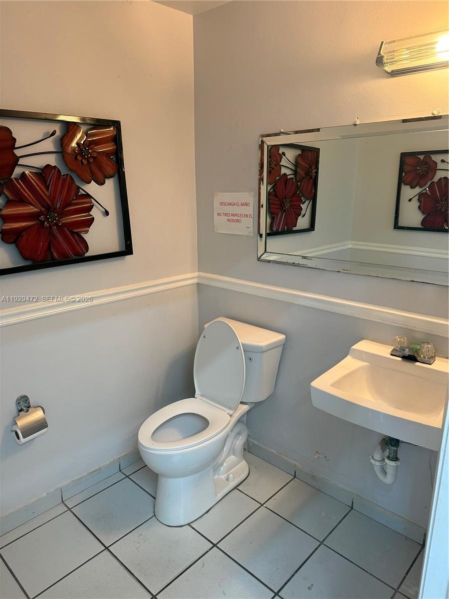 Unit 2  /   sq. ft. $ 2025-12-11 0 Photo