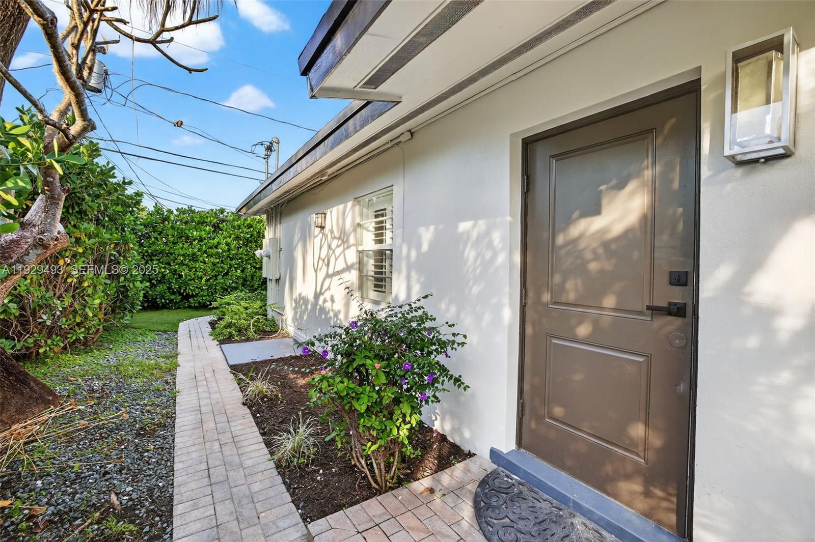   /  1821 sq. ft. $ 2025-12-11 0 Photo