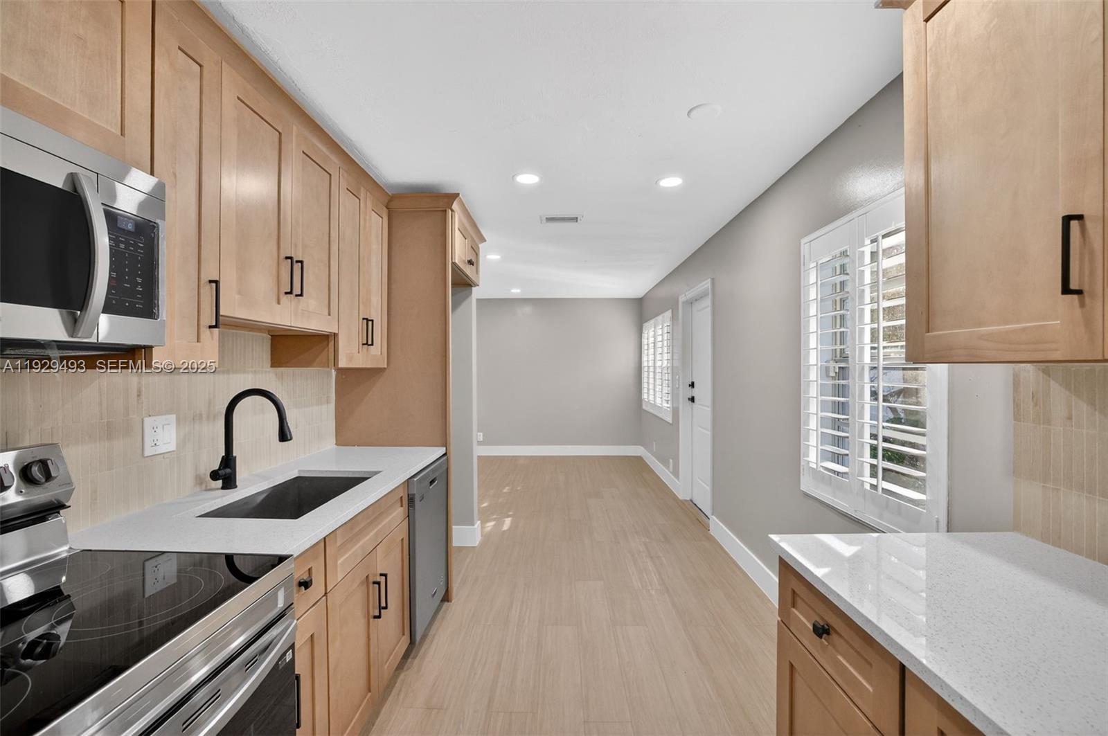   /  1821 sq. ft. $ 2025-12-11 0 Photo