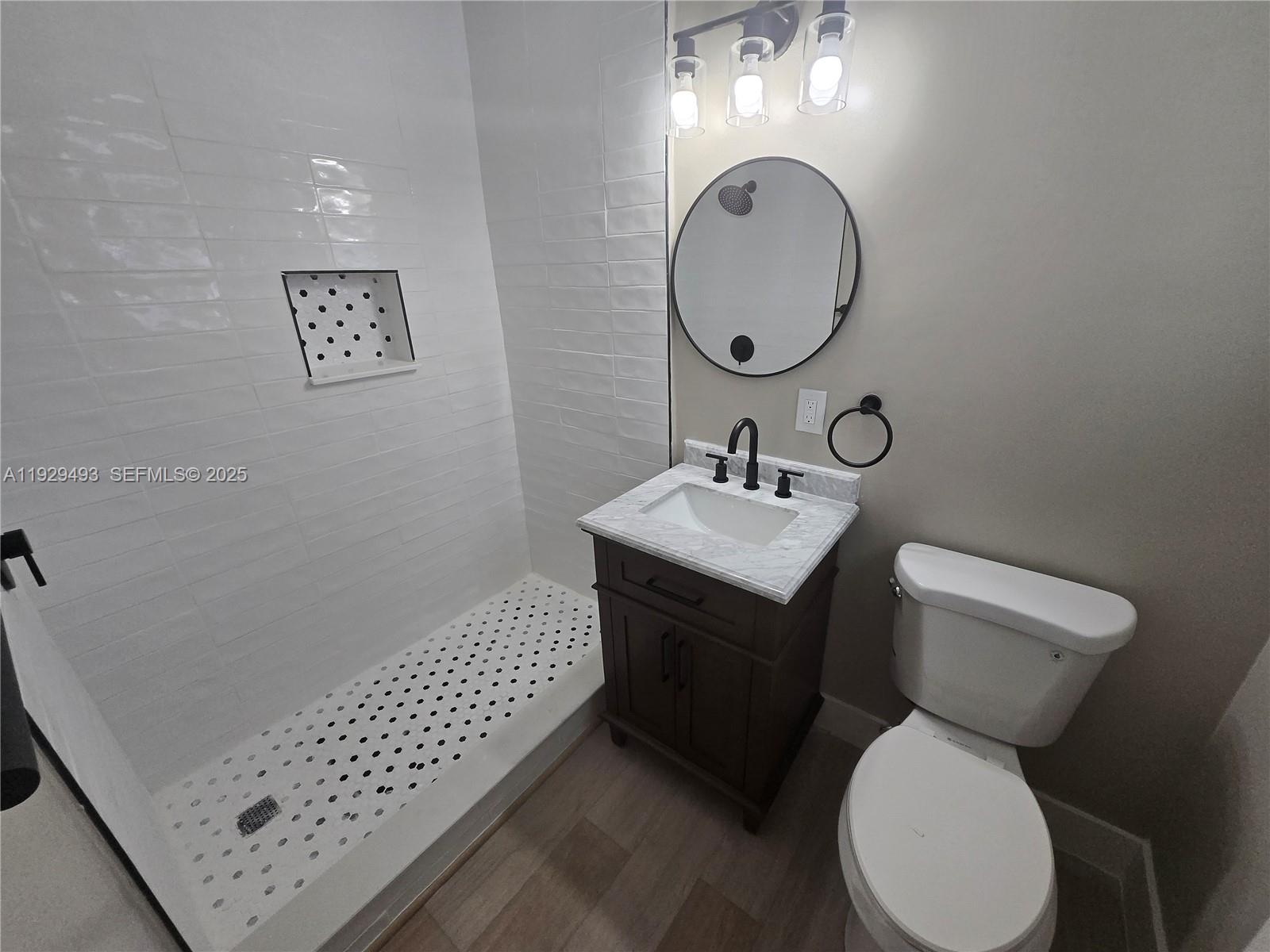   /  1821 sq. ft. $ 2025-12-11 0 Photo