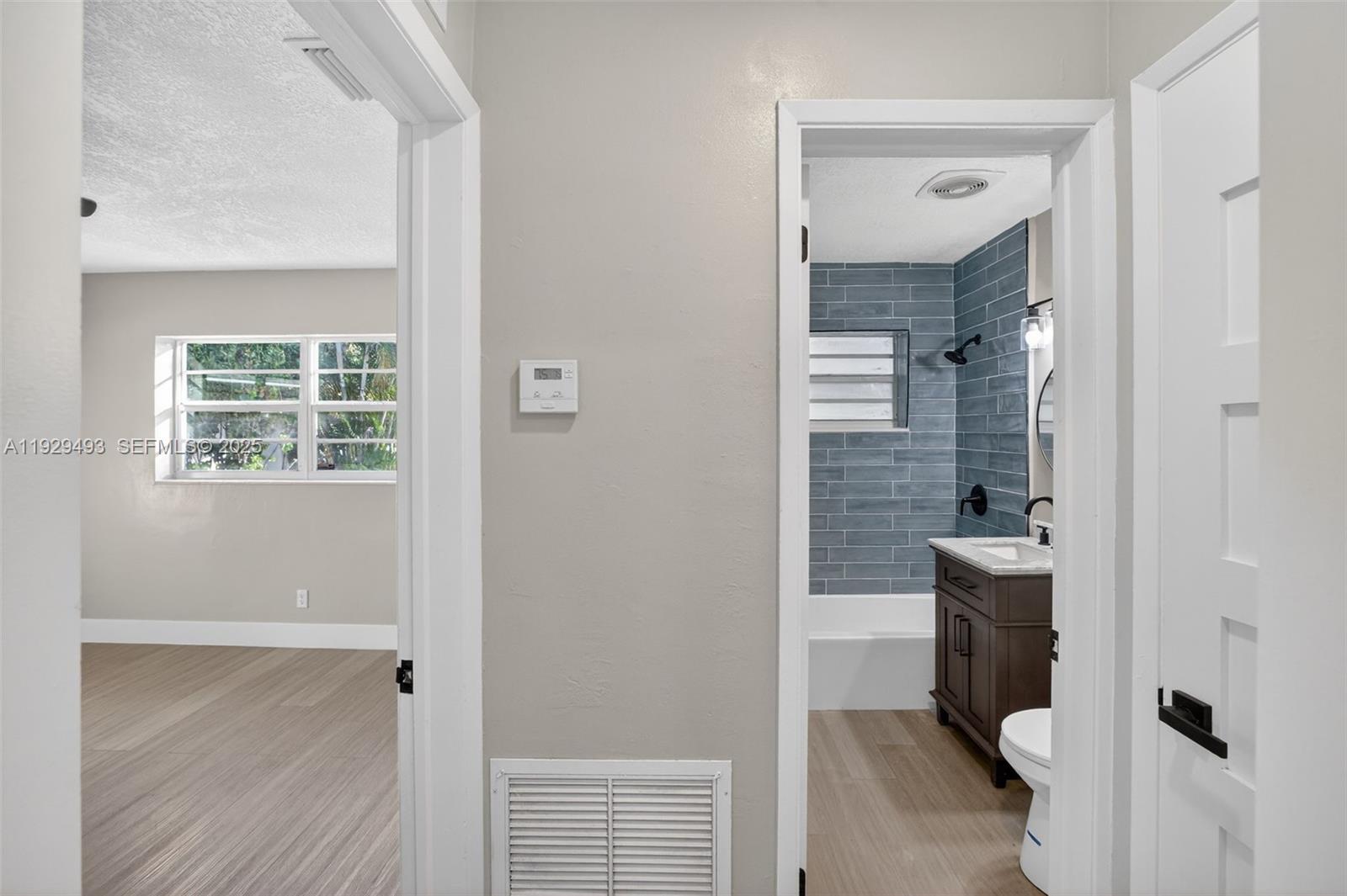   /  1821 sq. ft. $ 2025-12-11 0 Photo