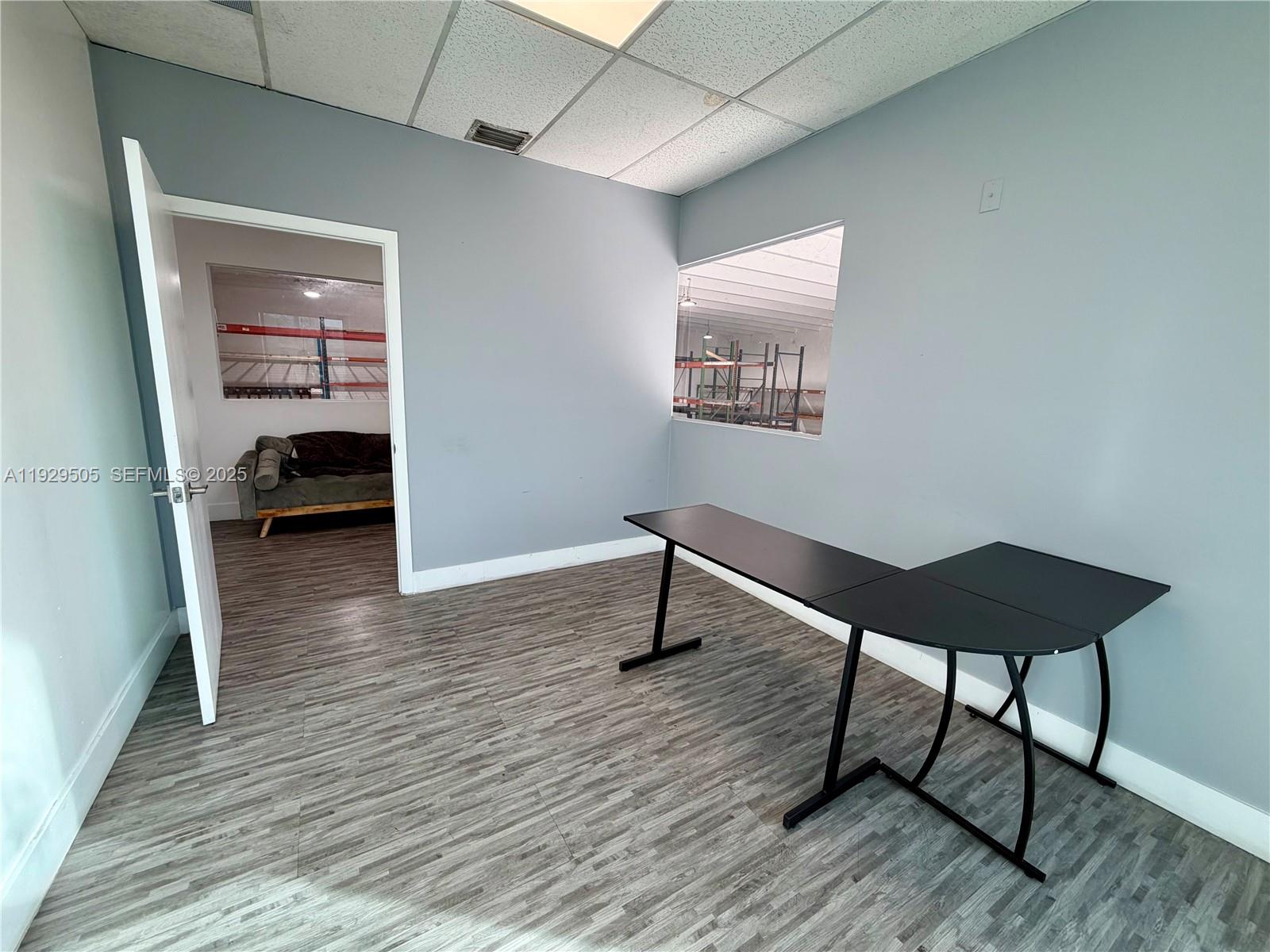 Ver detalles 8001 / sq. ft. $ 2025-12-11 0 foto