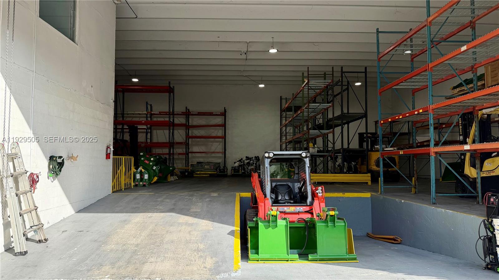 Ver detalles 8001 / sq. ft. $ 2025-12-11 0 foto