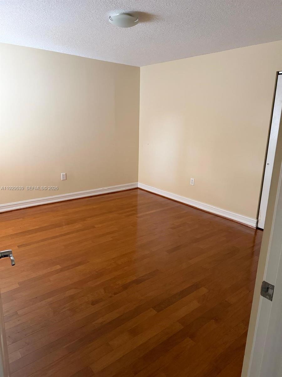 Photo of 3085 208th Ter  (3085), Aventura, Florida, 33180 - 