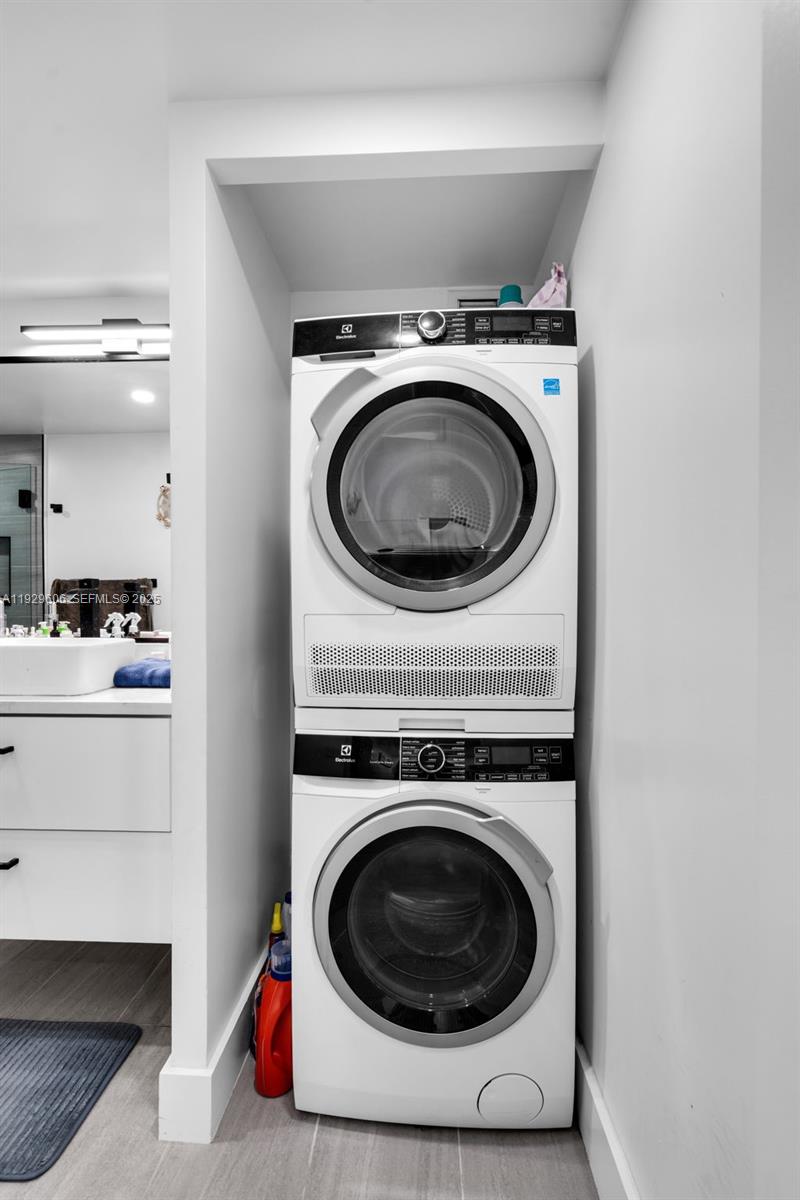 Photo of 2500 Parkview Dr  #2102, Hallandale Beach, Florida, 33009 - 