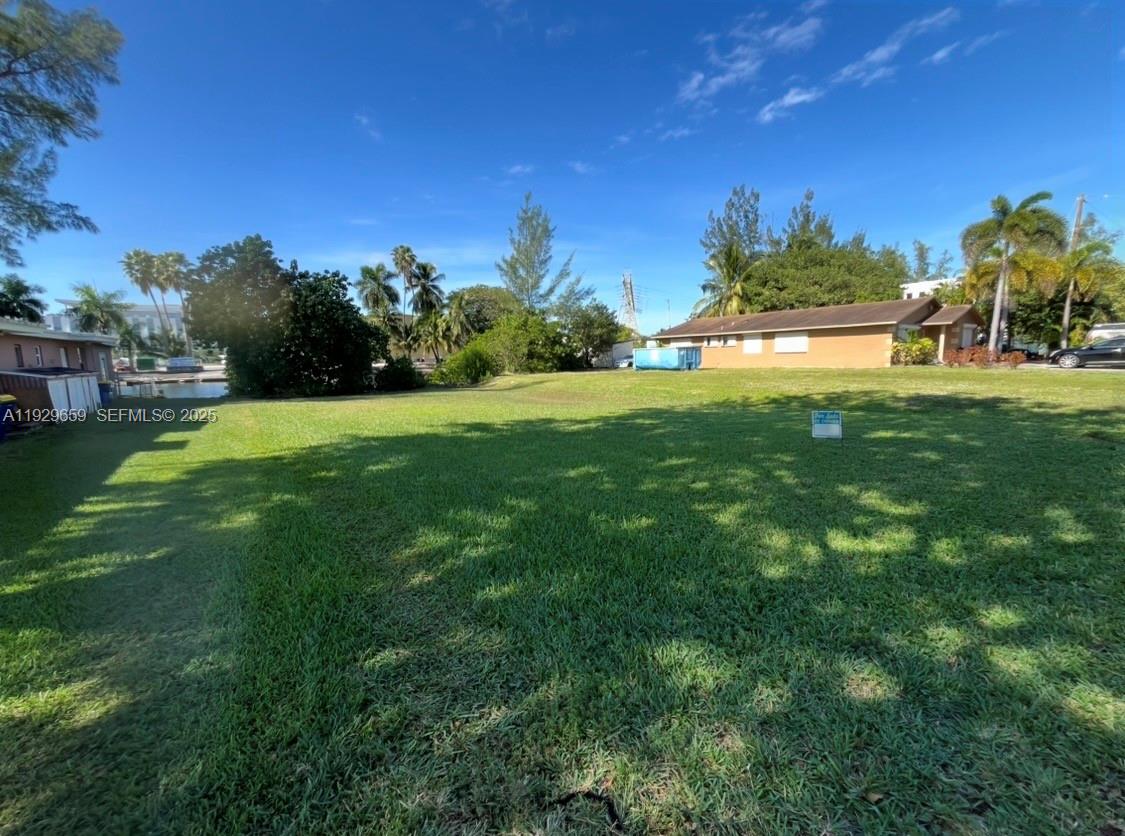 See details / sq. ft. $ 2025-12-12 0 Photo