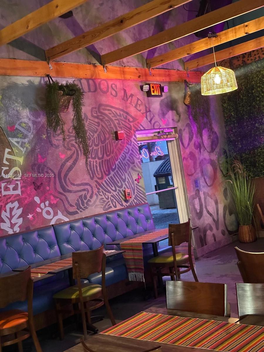   /   sq. ft. $ 2025-12-12 0 foto