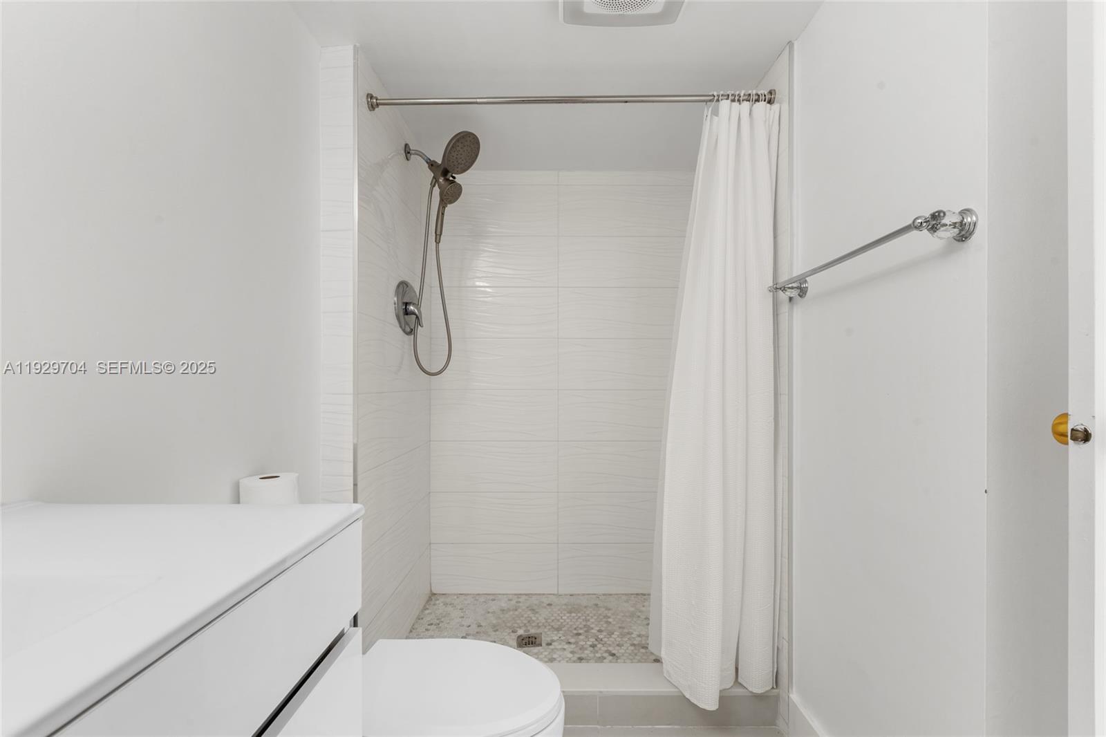 Photo of 3401 Country Club Dr  #819, Aventura, Florida, 33180 - 