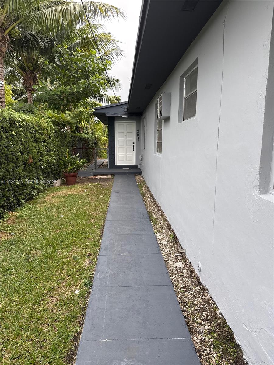 Подробнее / 1850 кв.футов $ 2025-12-12 0 Фото