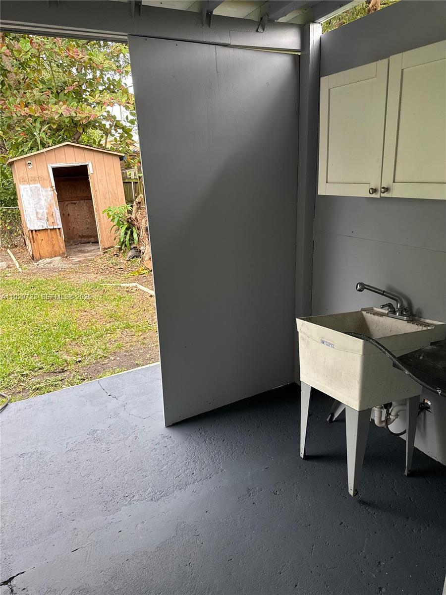 Подробнее / 1850 кв.футов $ 2025-12-12 0 Фото