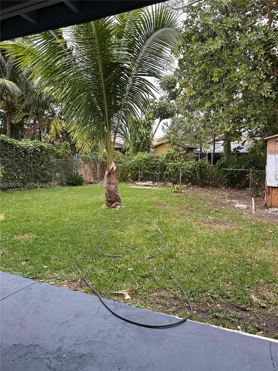 Подробнее / 1850 кв.футов $ 2025-12-12 0 Фото