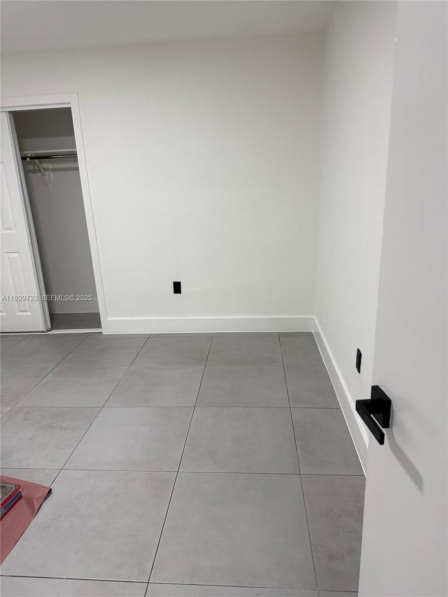 Подробнее / 1850 кв.футов $ 2025-12-12 0 Фото