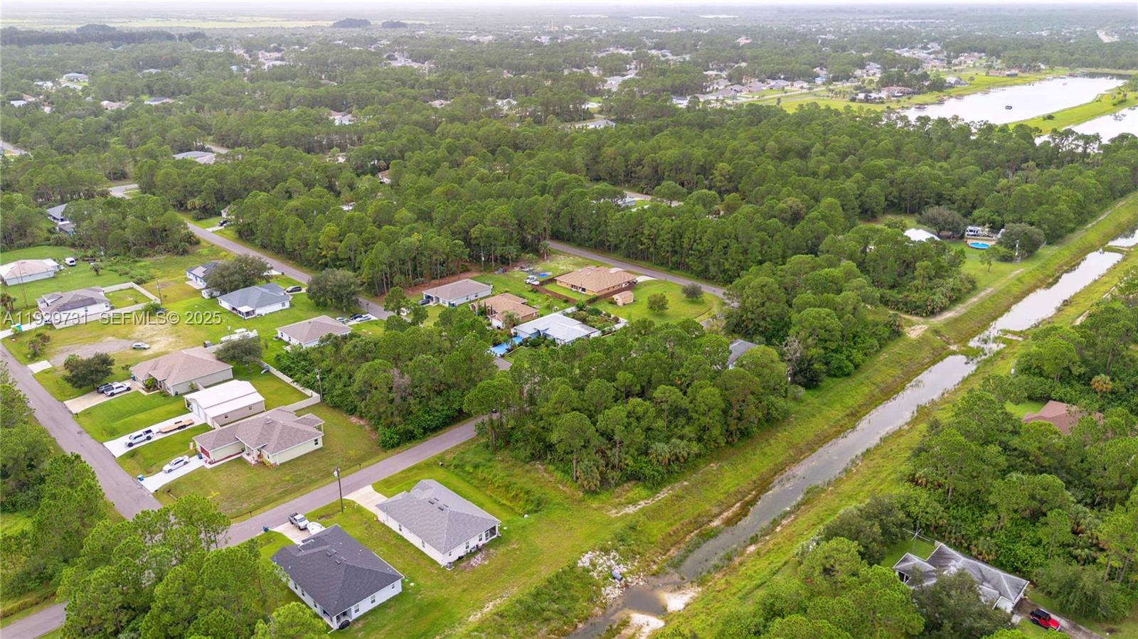 See details / sq. ft. $ 2025-12-12 0 Photo