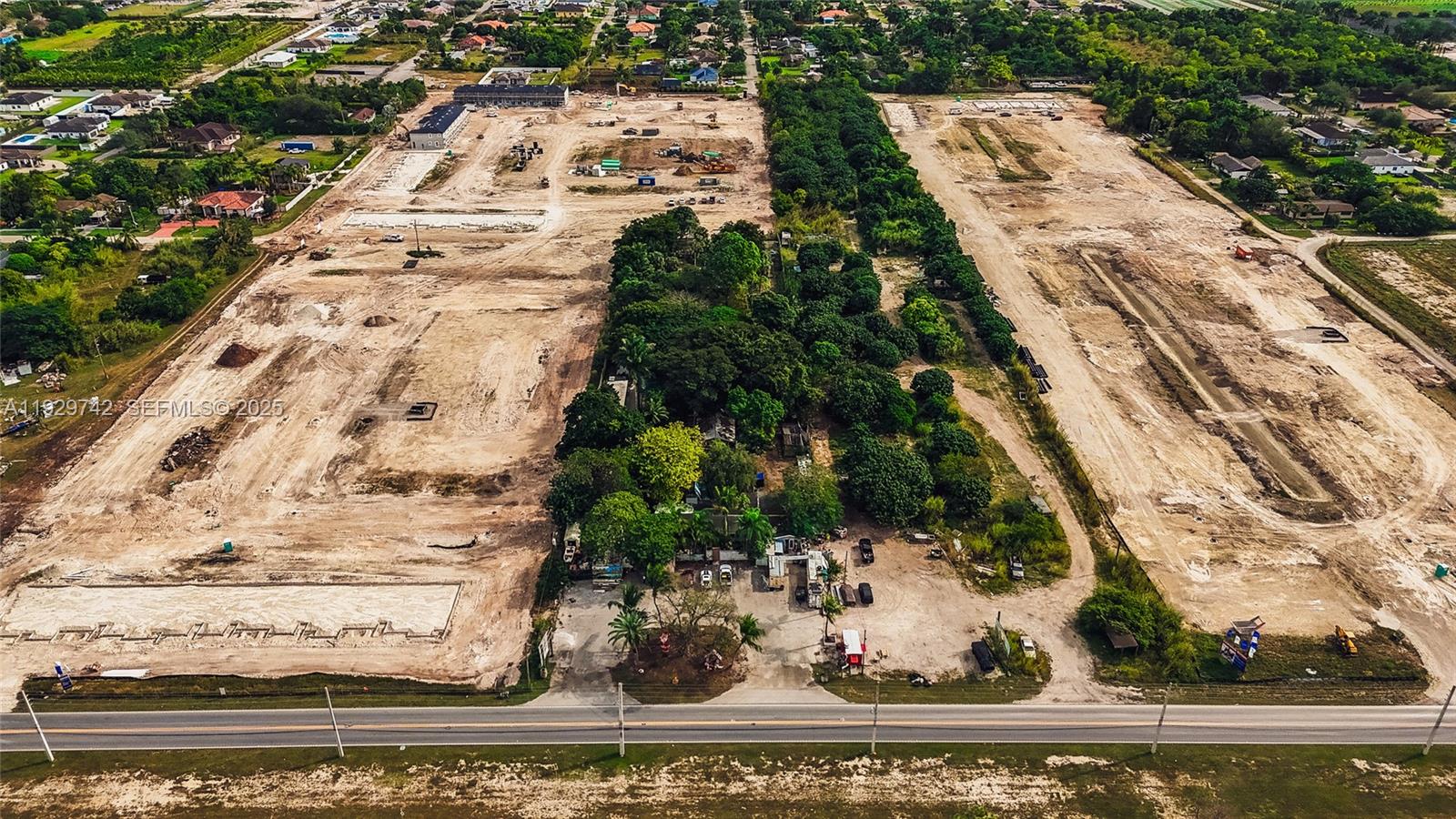 See details / sq. ft. $ 2025-12-12 0 Photo