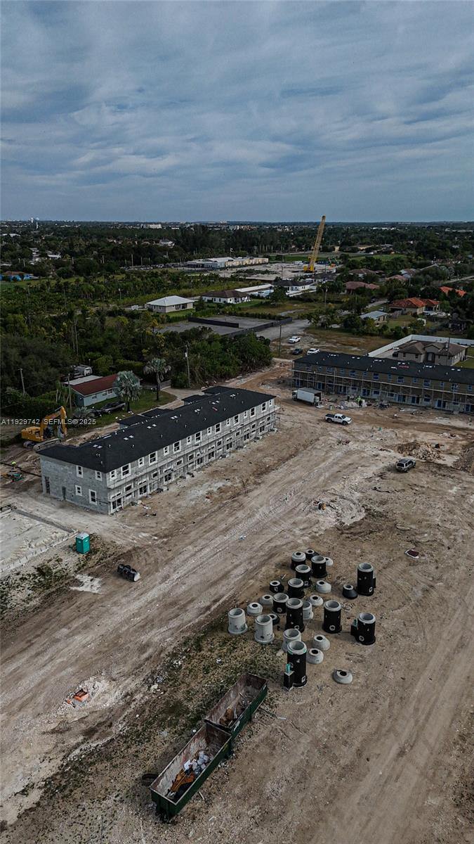 See details / sq. ft. $ 2025-12-12 0 Photo