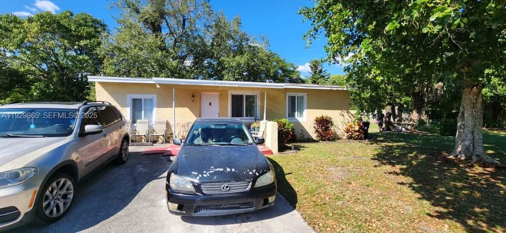 Подробнее 1131 3 / 2 977 кв.футов $ 2025-12-12 0 Фото