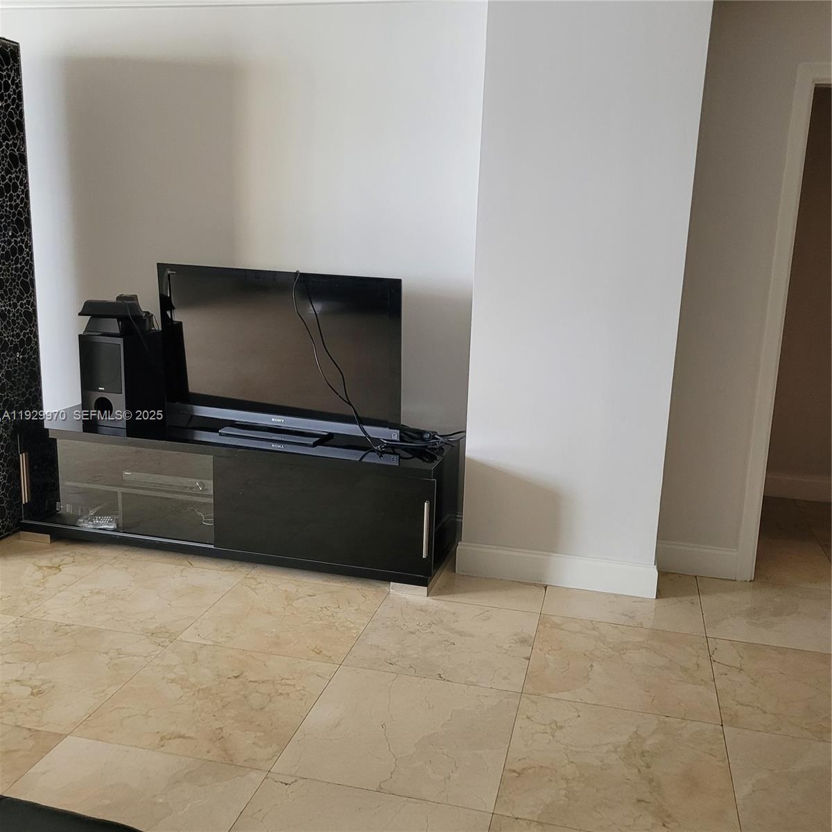 Photo of 1865 Ocean Dr #7B, Hallandale Beach, Florida, 33009 -