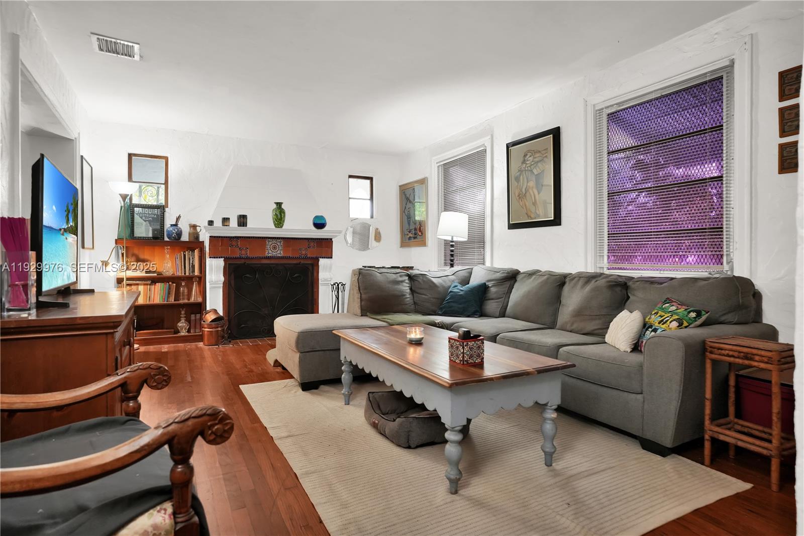 See details / sq. ft. $ 2025-12-12 0 Photo