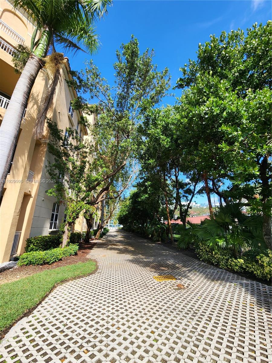 Photo of 3001 185th St #118, Aventura, Florida, 33180 -