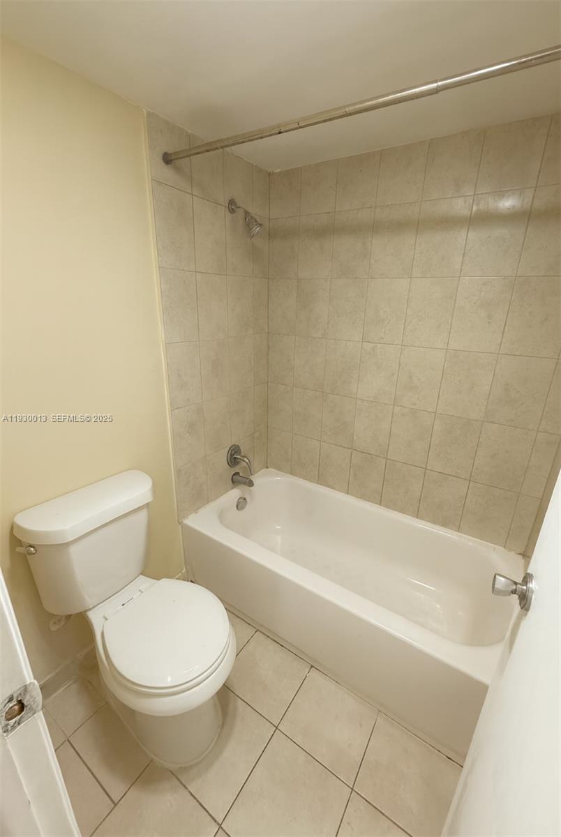 Photo of 20301 Country Club Dr #1630, Aventura, Florida, 33180 -