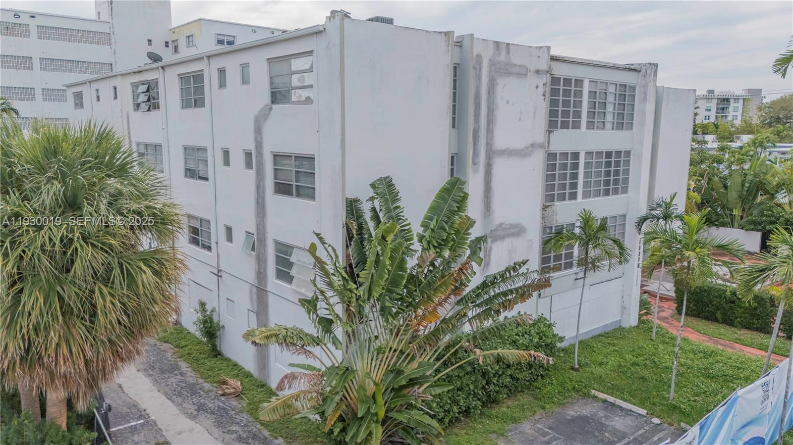   /   sq. ft. $ 2025-12-12 0 Photo