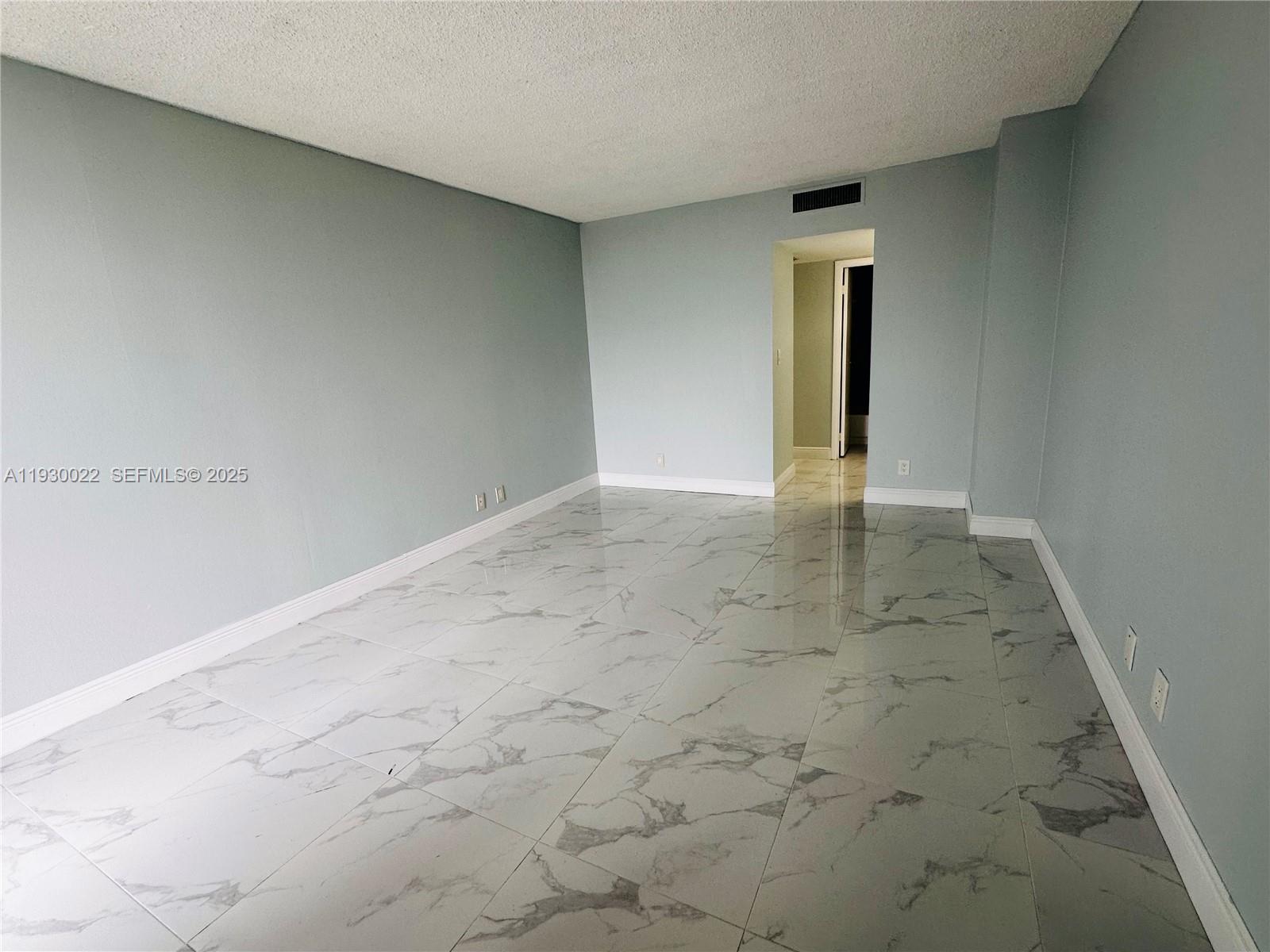 Photo of 20335 Country Club Dr  #2601, Aventura, Florida, 33180 - 