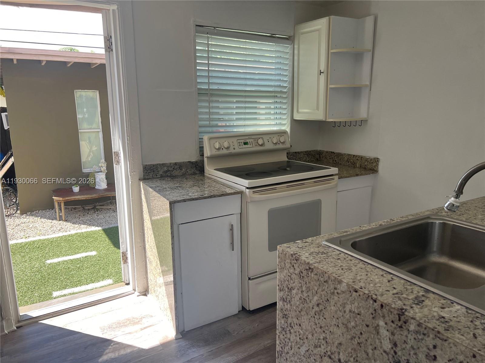 See details / 3051 sq. ft. $ 2025-12-12 0 Photo