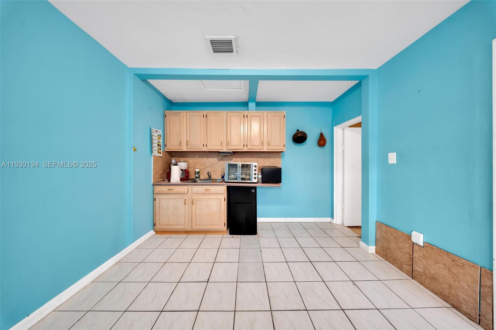 Подробнее / 1629 кв.футов $ 2025-12-13 0 Фото