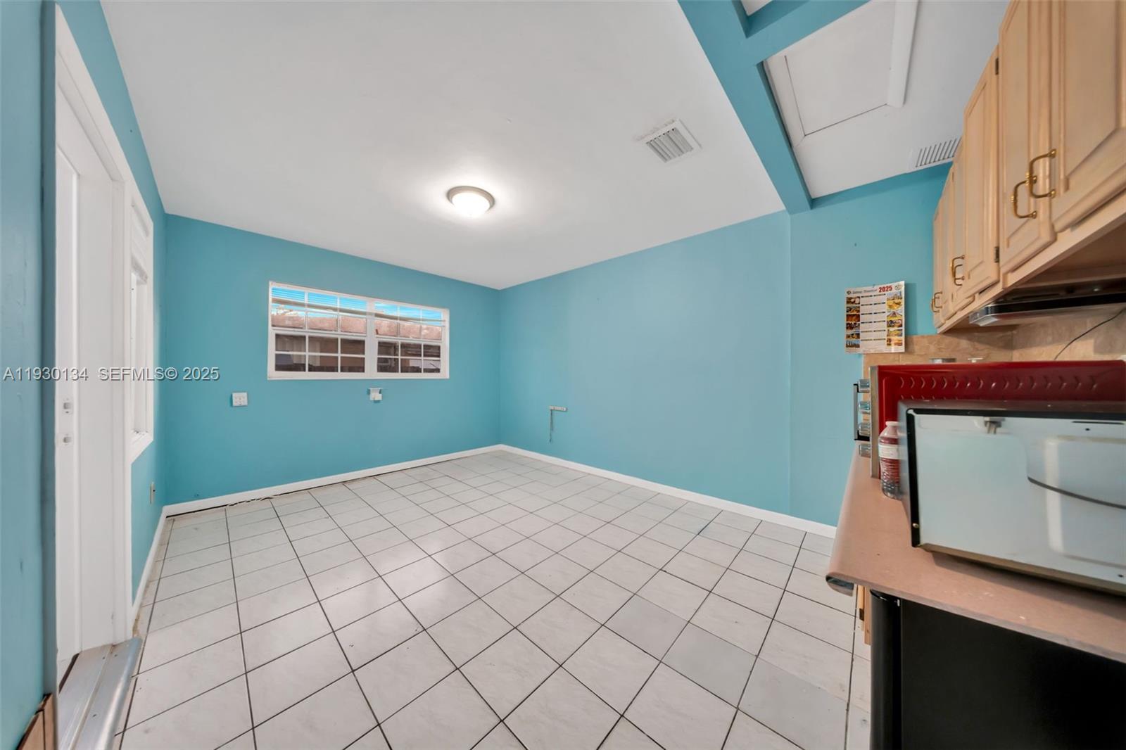 Подробнее / 1629 кв.футов $ 2025-12-13 0 Фото