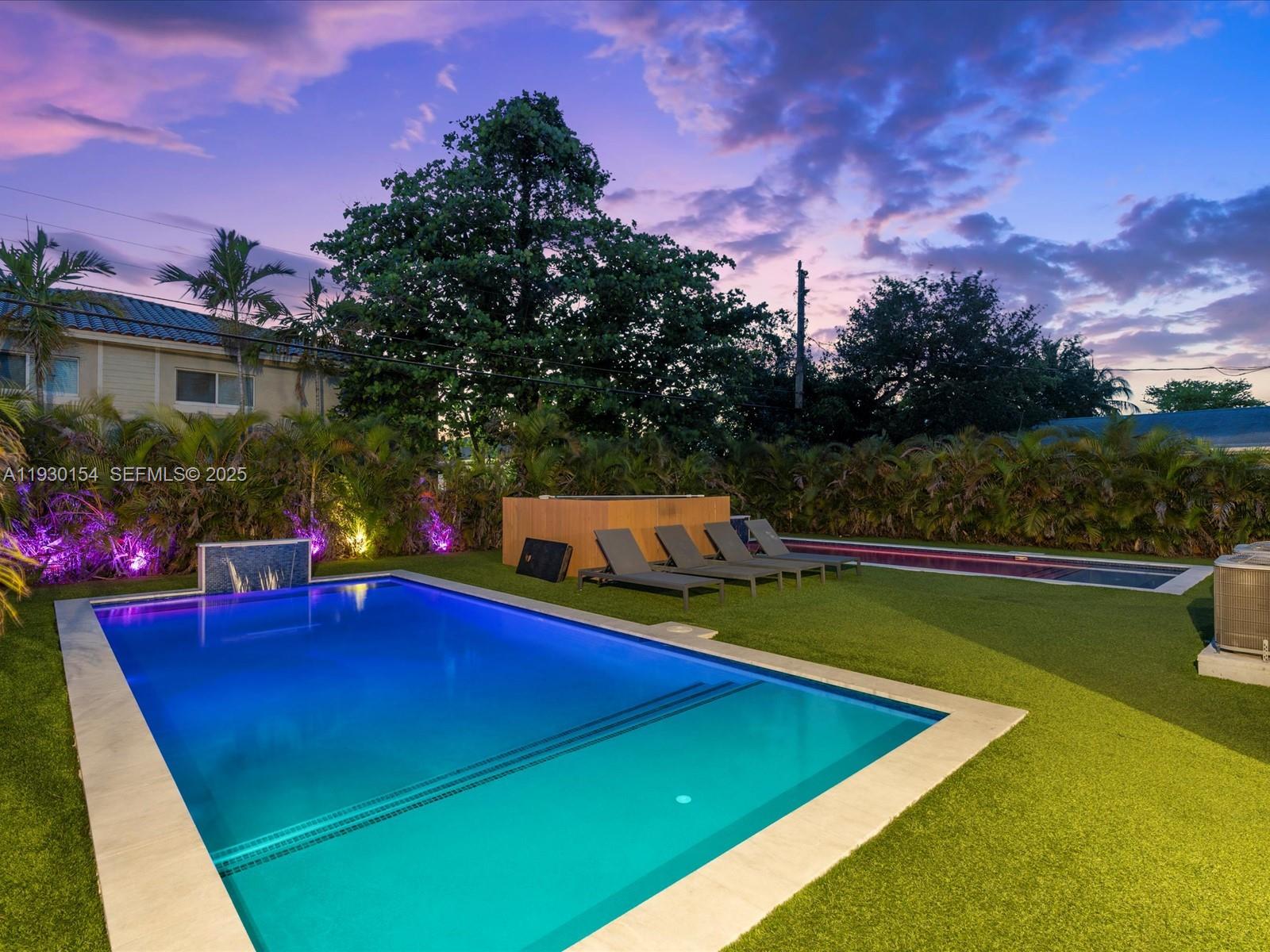 See details / 2504 sq. ft. $ 2025-12-13 0 Photo