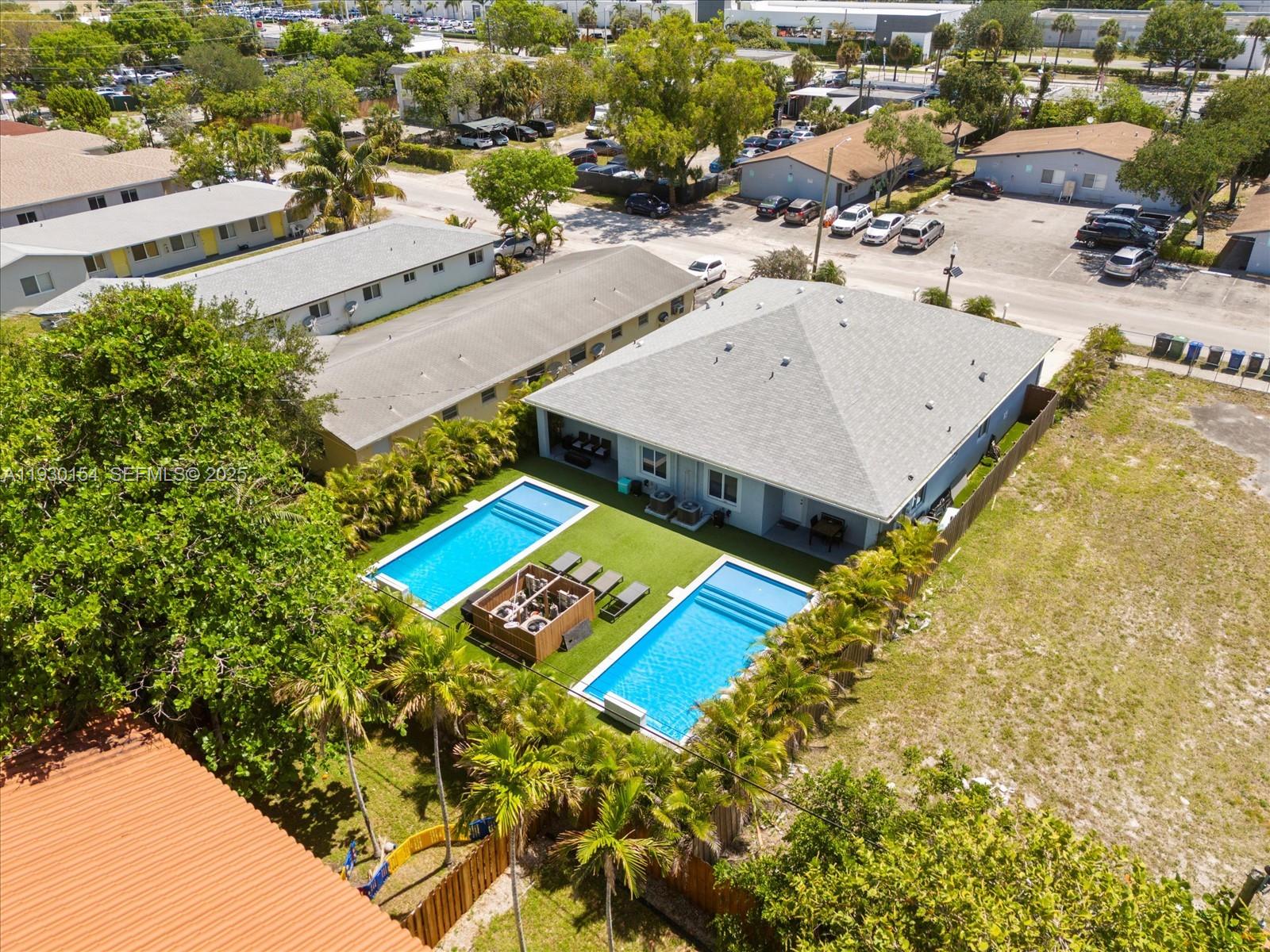 See details / 2504 sq. ft. $ 2025-12-13 0 Photo