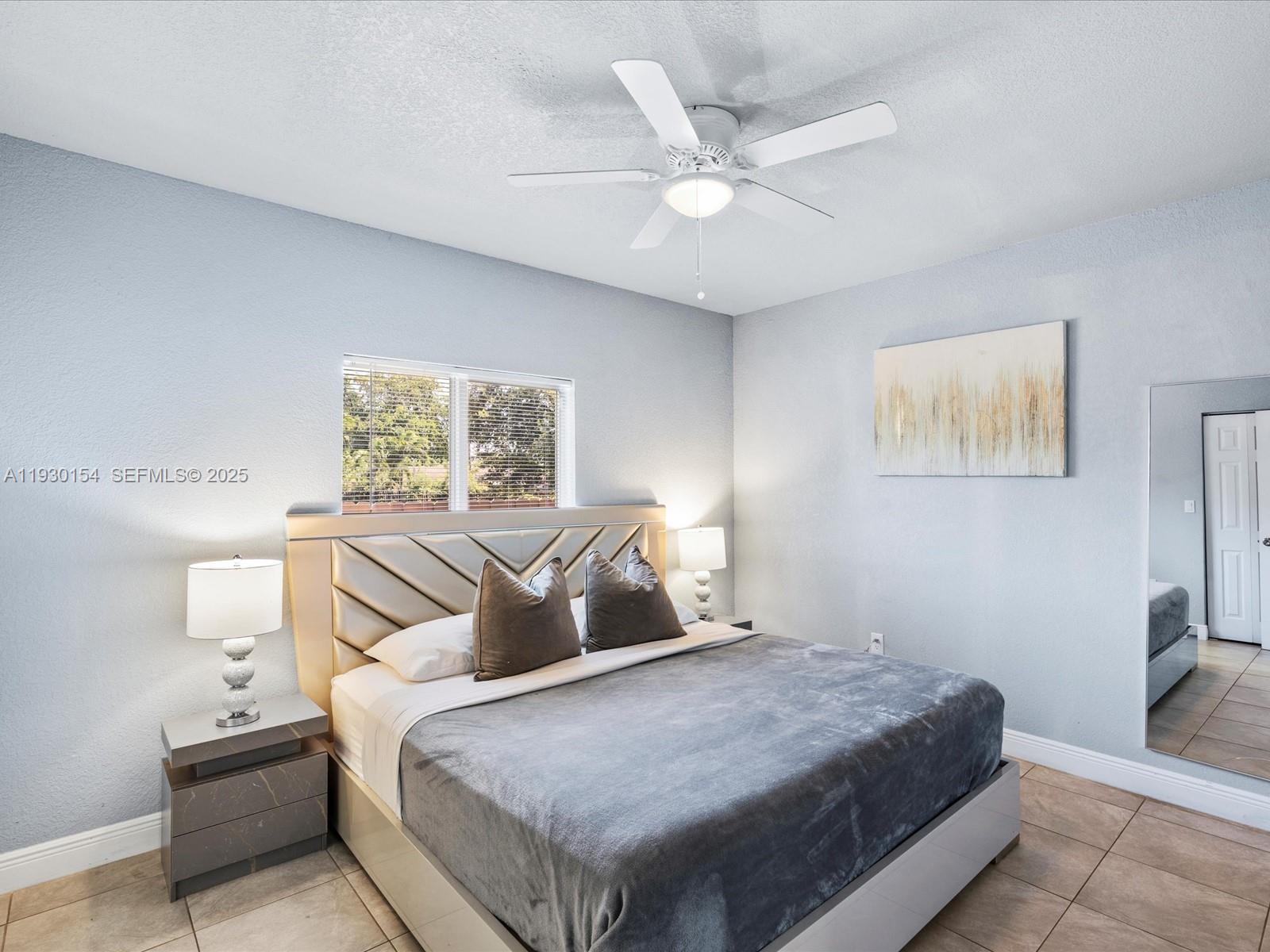 See details / 2504 sq. ft. $ 2025-12-13 0 Photo