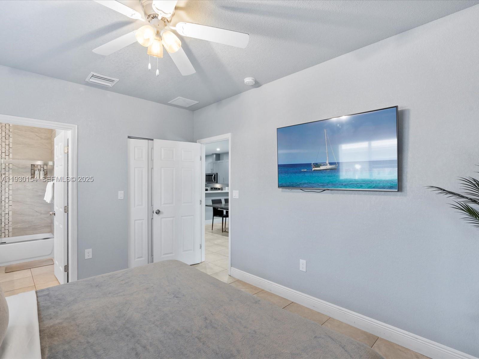 See details / 2504 sq. ft. $ 2025-12-13 0 Photo