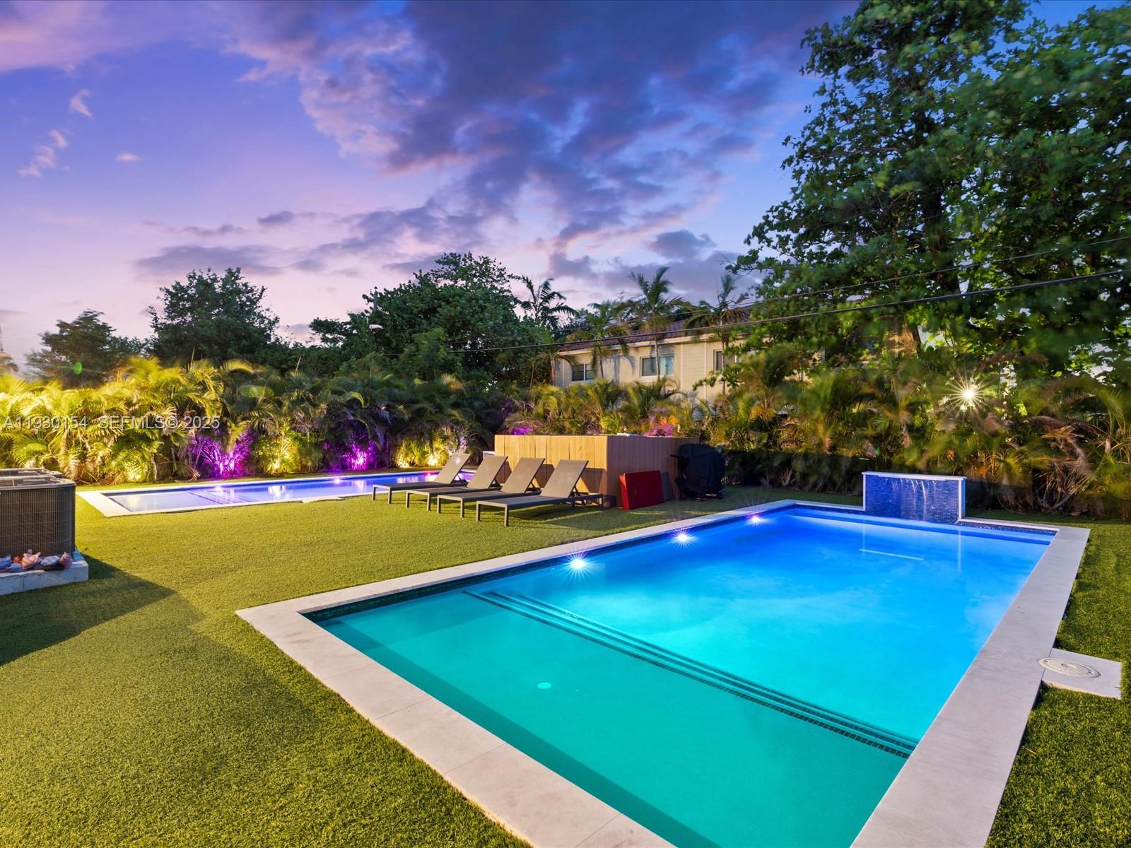 See details / 2504 sq. ft. $ 2025-12-13 0 Photo