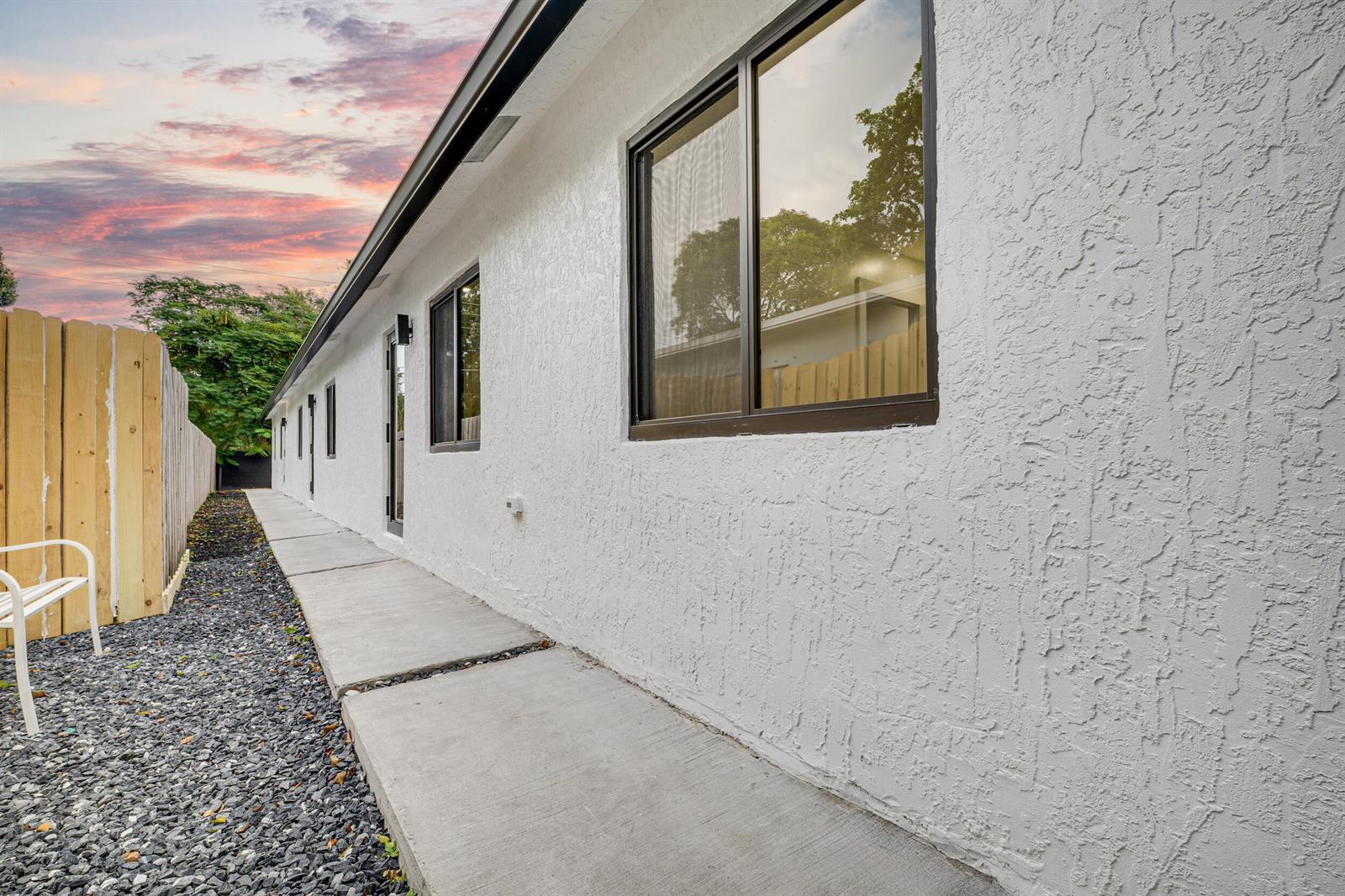 Ver detalles 1-2 / 3 1350 sq. ft. $ 2026-06-02 0 foto