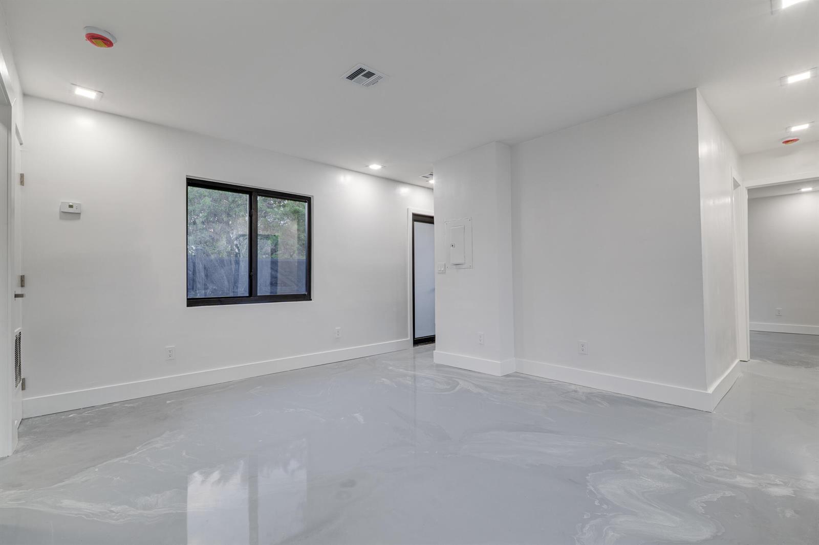 Ver detalles 1-2 / 3 1350 sq. ft. $ 2026-06-02 0 foto