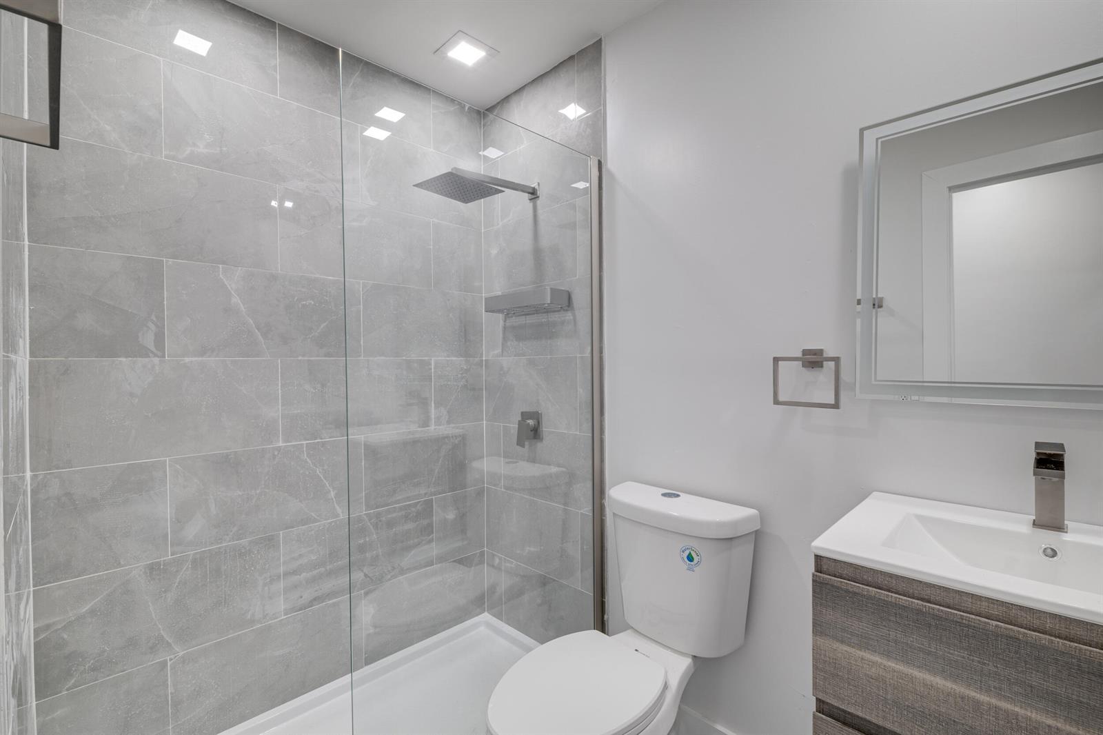 Ver detalles 1-2 / 3 1350 sq. ft. $ 2026-06-02 0 foto