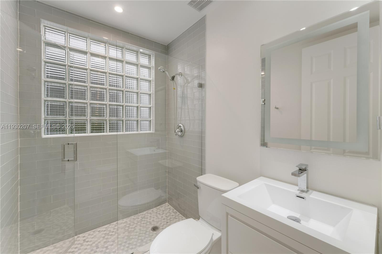 Photo of 21156 33rd Ave (21156), Aventura, Florida, 33180 -