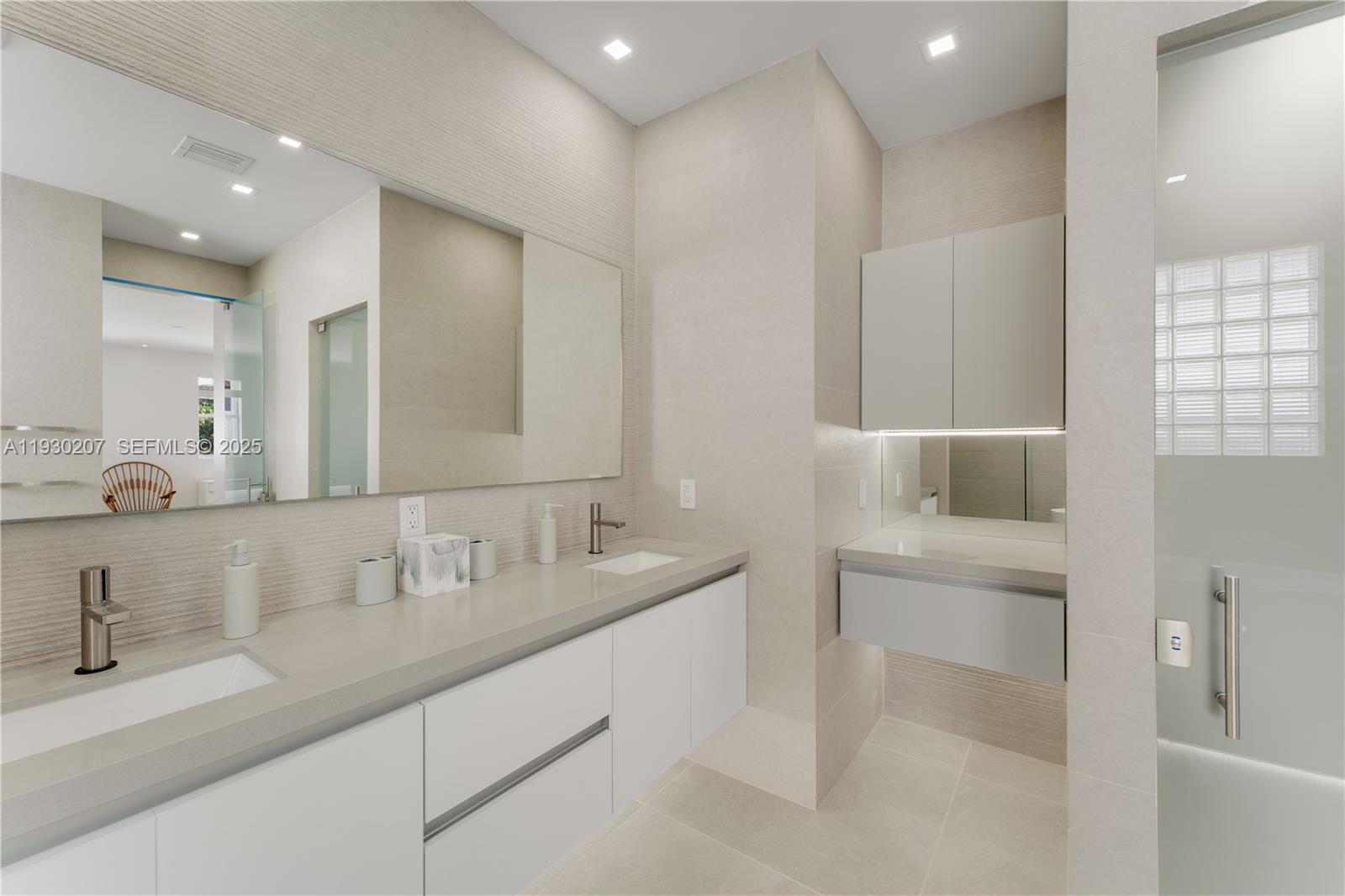 Photo of 21156 33rd Ave (21156), Aventura, Florida, 33180 -