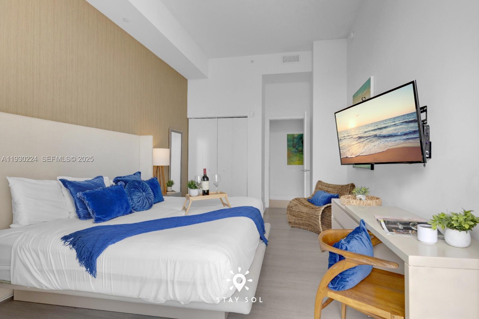 303 1 / 1 759 sq. ft. $ 2025-12-13 0 foto